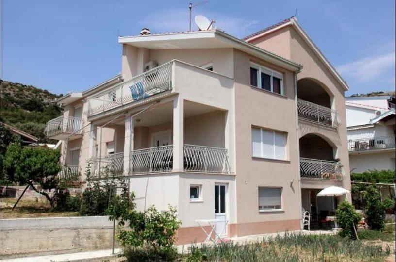 Apartmant Milan Apartment Trogir Exterior photo